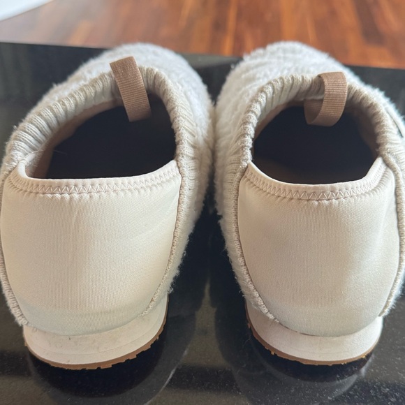 Teva ReEmber Cream Fleece Sherpa Women's Sneakers Slippers 9.5 - Picture 6 of 8
